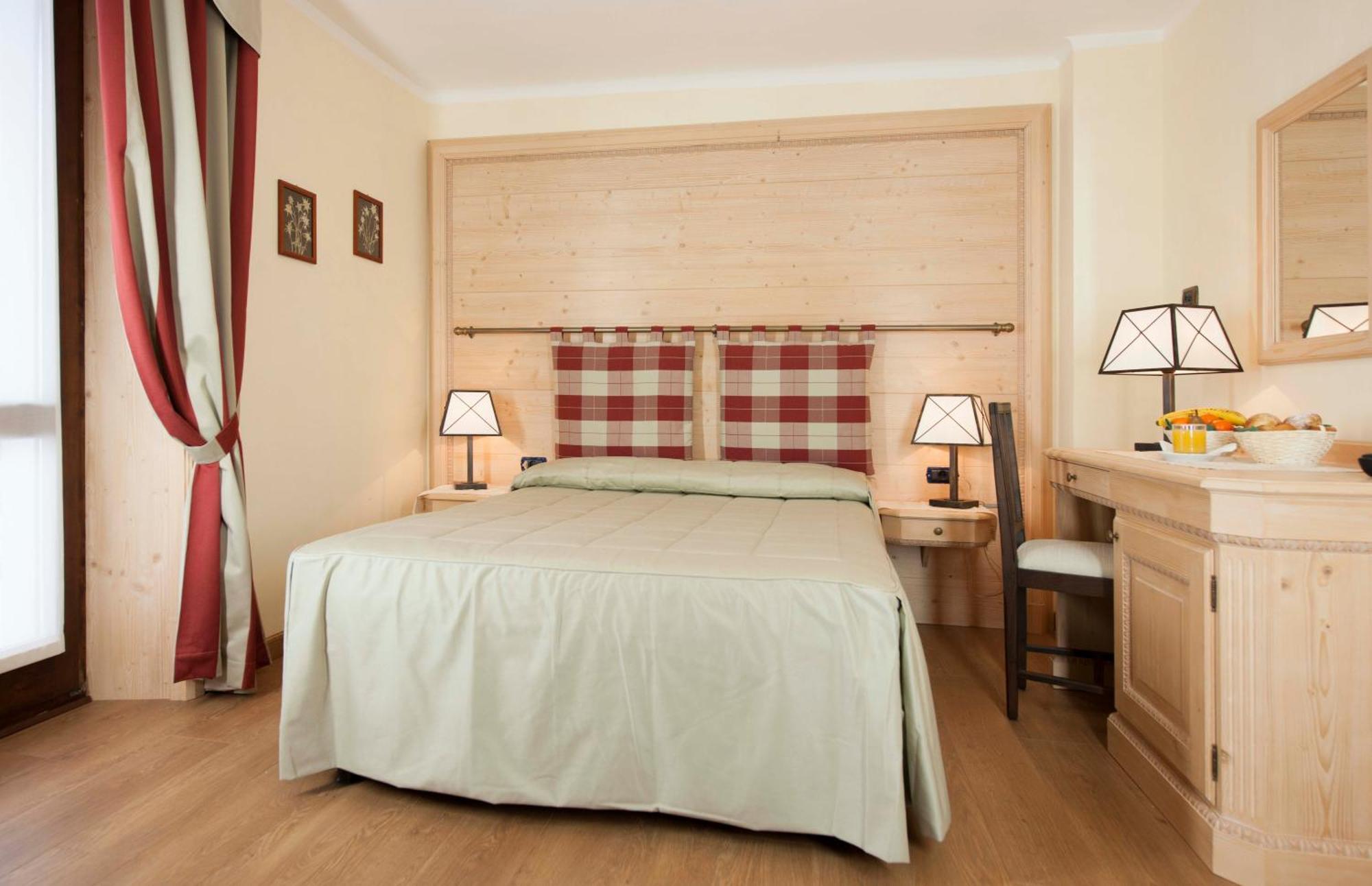 Hotel Edelweiss 3 Stelle Superior Breuil-Cervinia Exterior foto